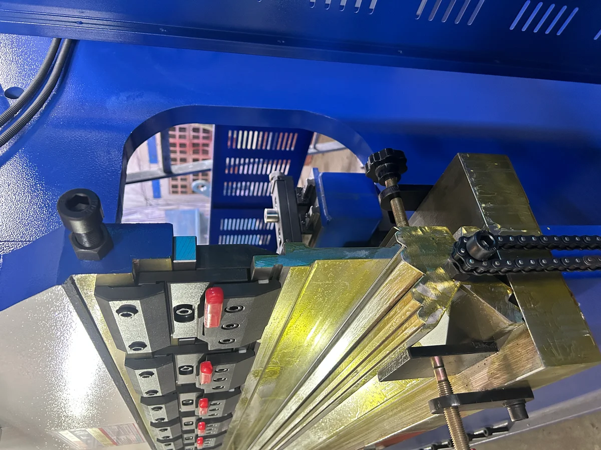 CNC press brake deflection compensation crowning system detail