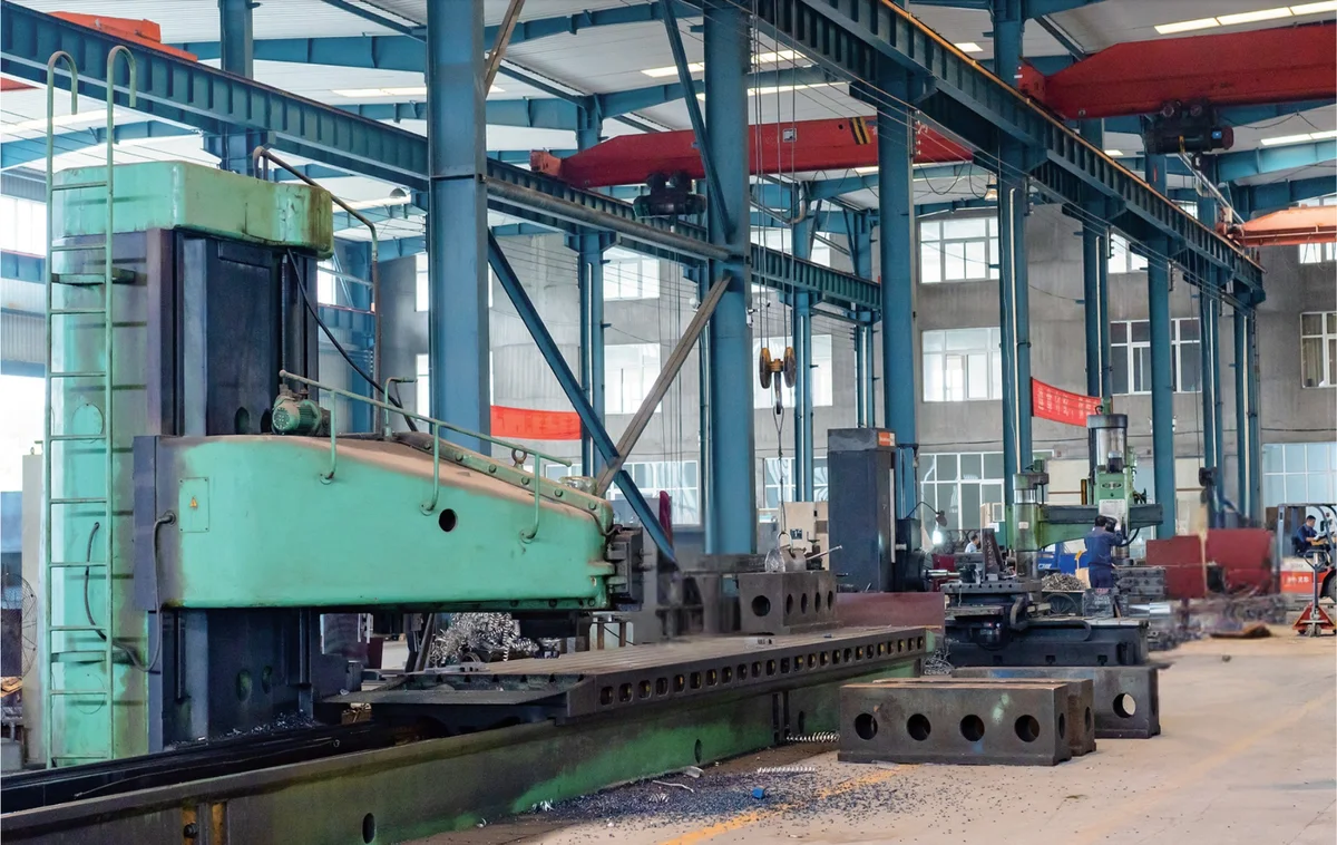 Pre-sales technical consultation and machinery customization planning